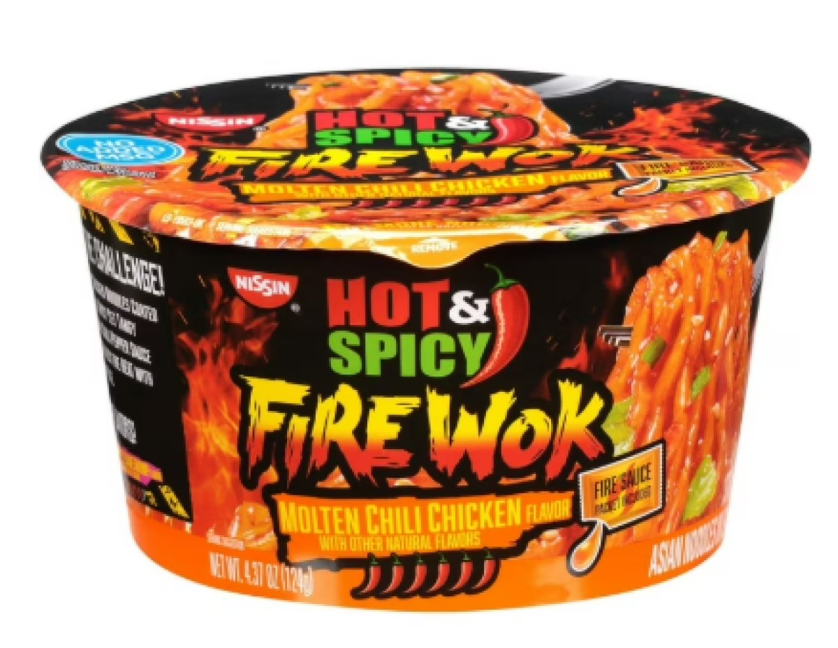 Nissin Foods Asian Stir Fry Wok Noodles, Hot and Spicy, Chicken Flavor with Chili Melt, 4.37 oz Bowl, Shelf Stable