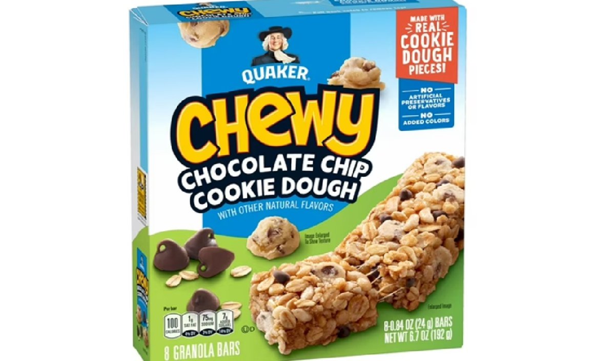 Quaker Chewy Granola Bars, Cookie Dough with Chocolate Chips, 0.84 oz Bars, 8 Pack